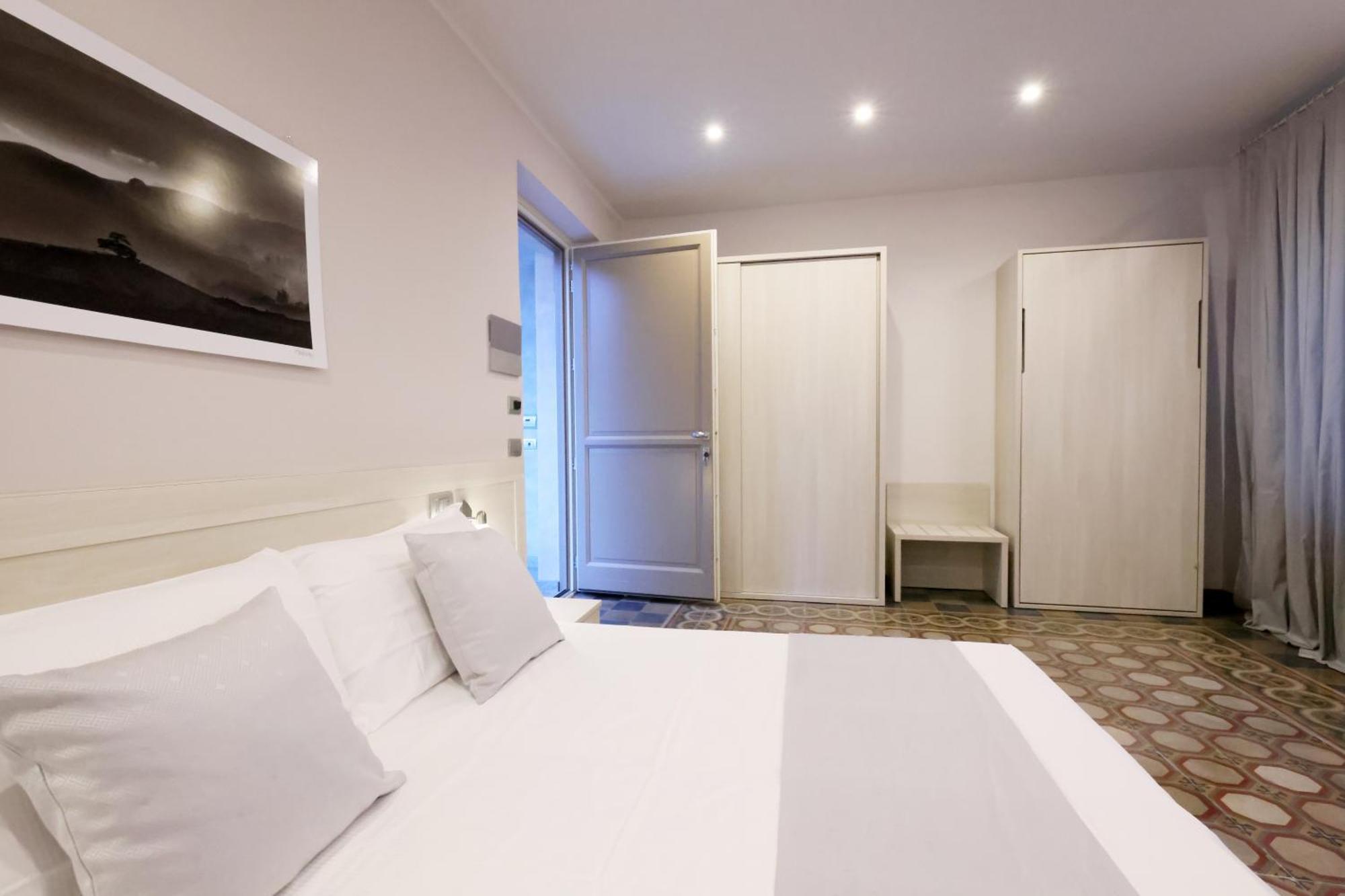 Palazzo Belli Bed & Breakfast Alba  Bagian luar foto